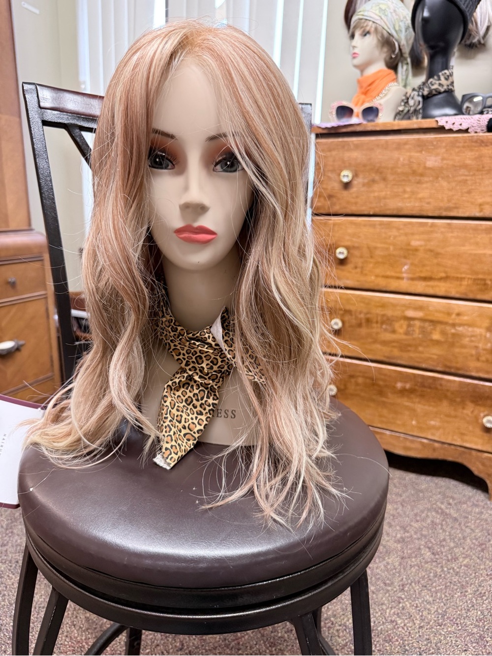 Raquel Welch Wigs “Selfie Mode” lace front mono top wig